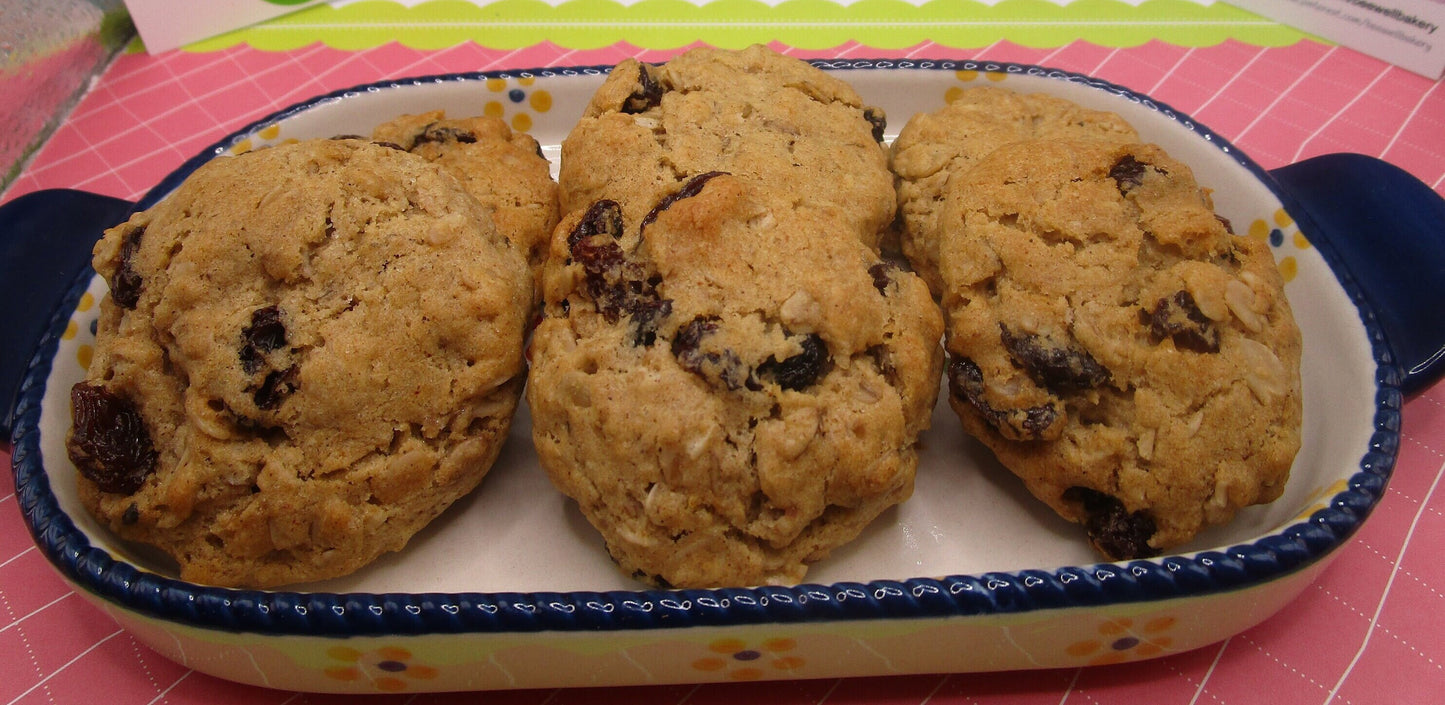 Oatmeal Raisin Cookie, Gluten Free, Dairy Free, Egg Free, Nut Free, Vegan, School Safe, Grandma's, Iced, Cinnamon, Sulfite Free, Fathers Day
