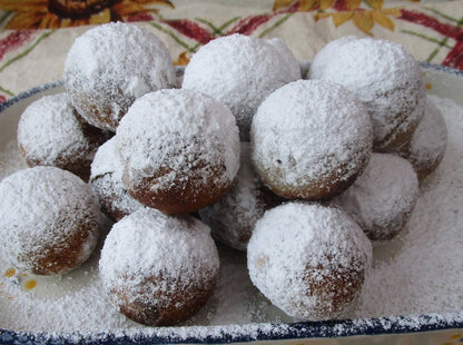 Gluten Free Munchkins, Dairy Free, Egg Free, Vegan, Nut Free, Powdered Vanilla Chocolate, Cinnamon, School safe Halloween class party treats