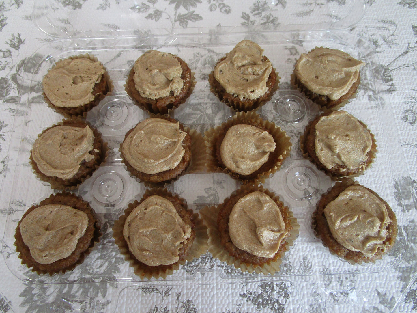 AIP Paleo Mini Cupcakes with Maple Frosting, Grain free, Gluten Free, Vegan, Dairy Free, Nut Free, No Refined Sugar, Low Histamine, FODMAP