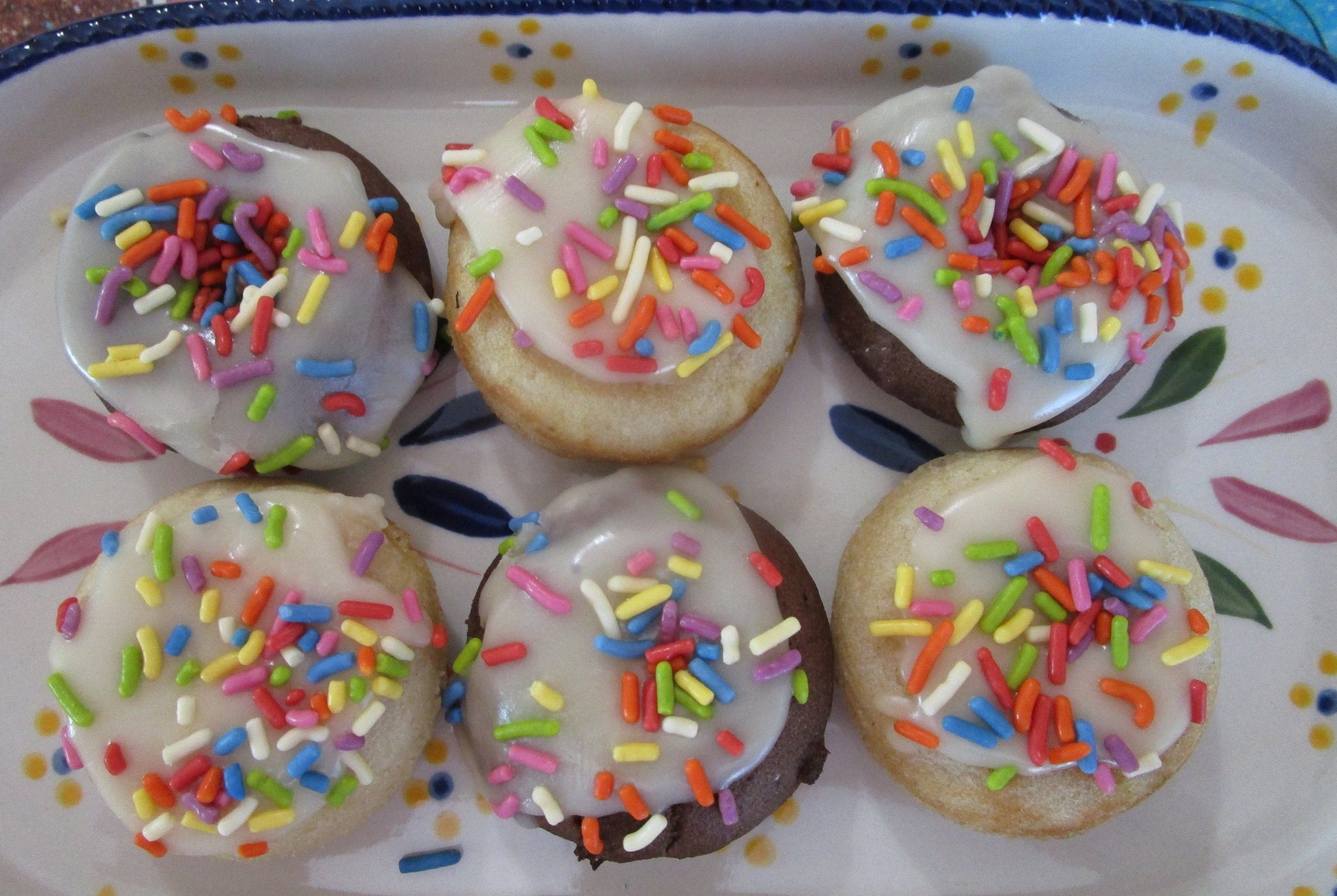 Mini Donut, Gluten Free, Egg Free, Dairy Free, Vegan, Nut Free, School Safe, Birthday, No Refine Sugar, Low Fat, Natural Color, Memorial Day