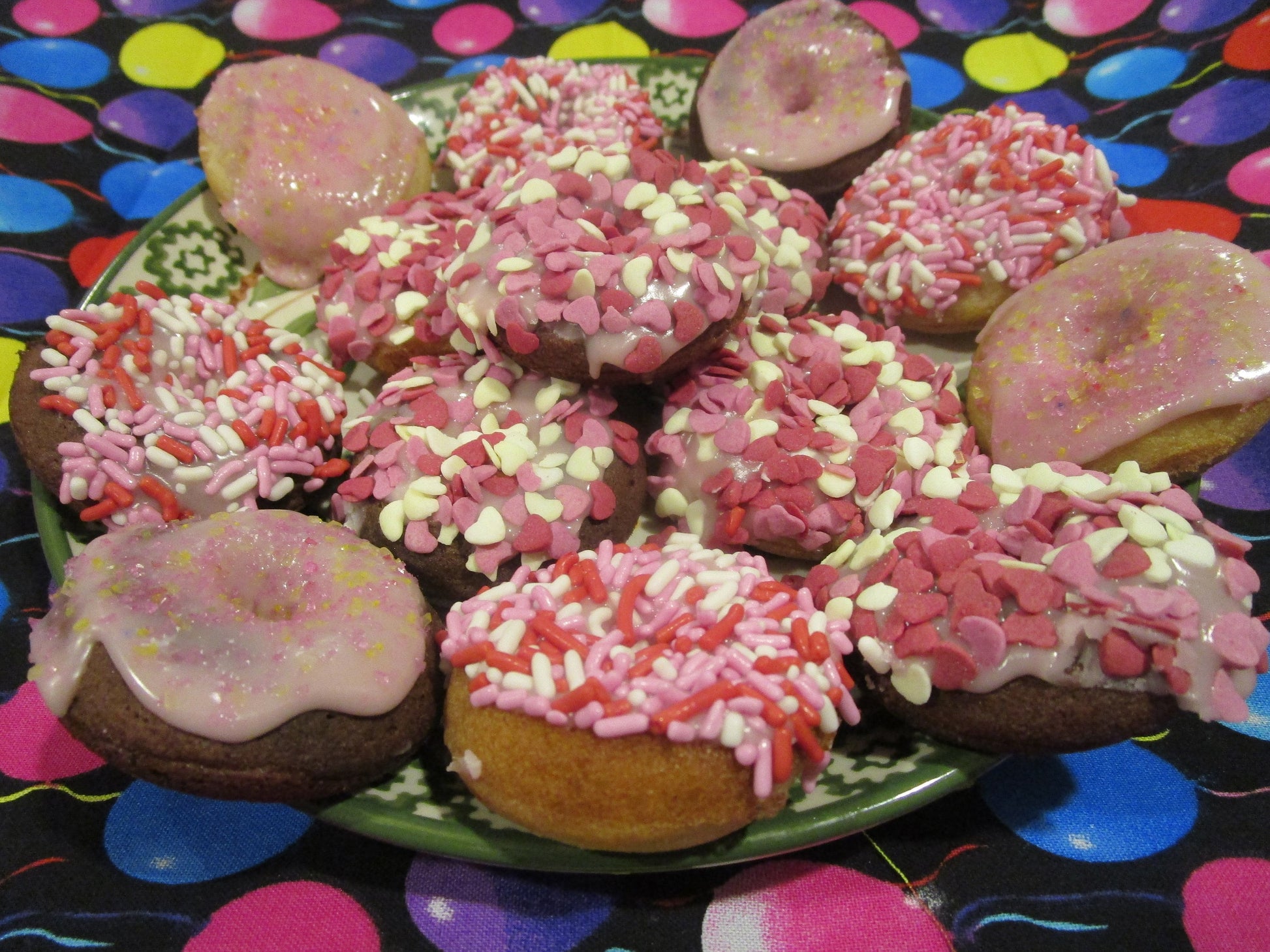 Mini Donuts, Gluten Free, Dairy Free, Egg Free, Vanilla, Chocolate, Nut Free, No artificial colors, Birthday, Graduation, Father's Day Gift