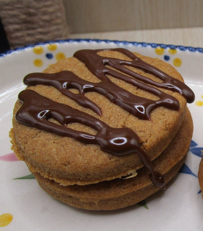 Cookie Sandwiches, Gluten Free, Dairy Free, Egg Free, No Refined Sugar, Vegan, Maple Cream, Chocolate Icing, School Safe, Food Holiday Gift