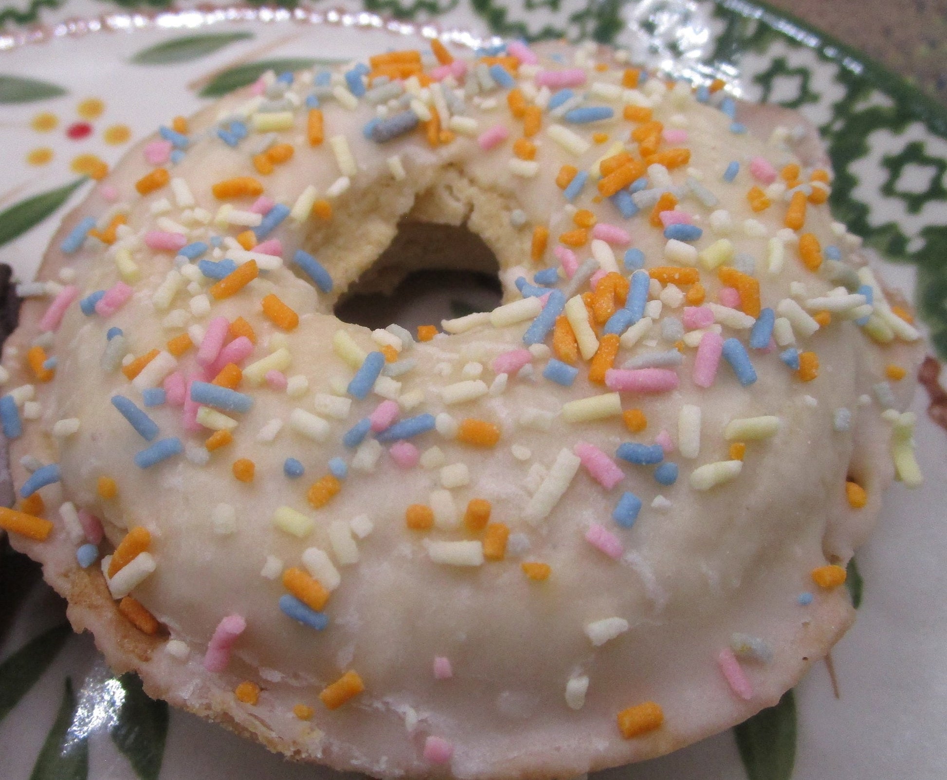 Sugar Free Donut, Gluten Free, Dairy Free, Egg Free, Vanilla, Chocolate, Sprinkles, Nut Free, Erythritol Free, Birthday, Low Calorie, Easter