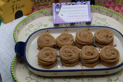 AIP Paleo, Maple Frosted Cookie Sandwich, Vegan, Grain Free, Gluten Free, Egg Free, Nut free, Dairy Free, Autoimmune Protocol, Healthy Snack