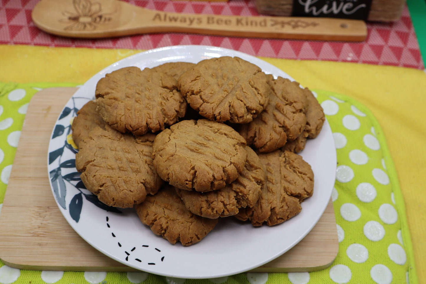 Keto Peanut Butter Cookie: Low Carb, Gluten Free, Sugar Free Dessert, Egg Free, Dairy Free, Vegan, Grain Free, Low Net Carbs, Fitness gifts