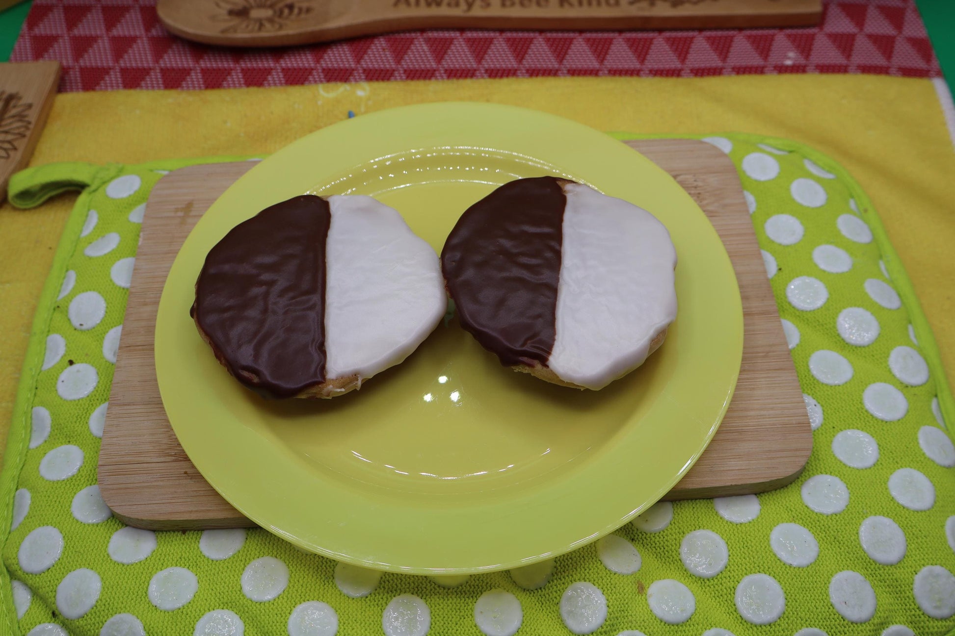 Gluten Free Black White Cookies, Dairy Free, Vegan, Nut Free, Birthday Gift, NY Style snacks, July 4th Celebration, School Safe, Graduation