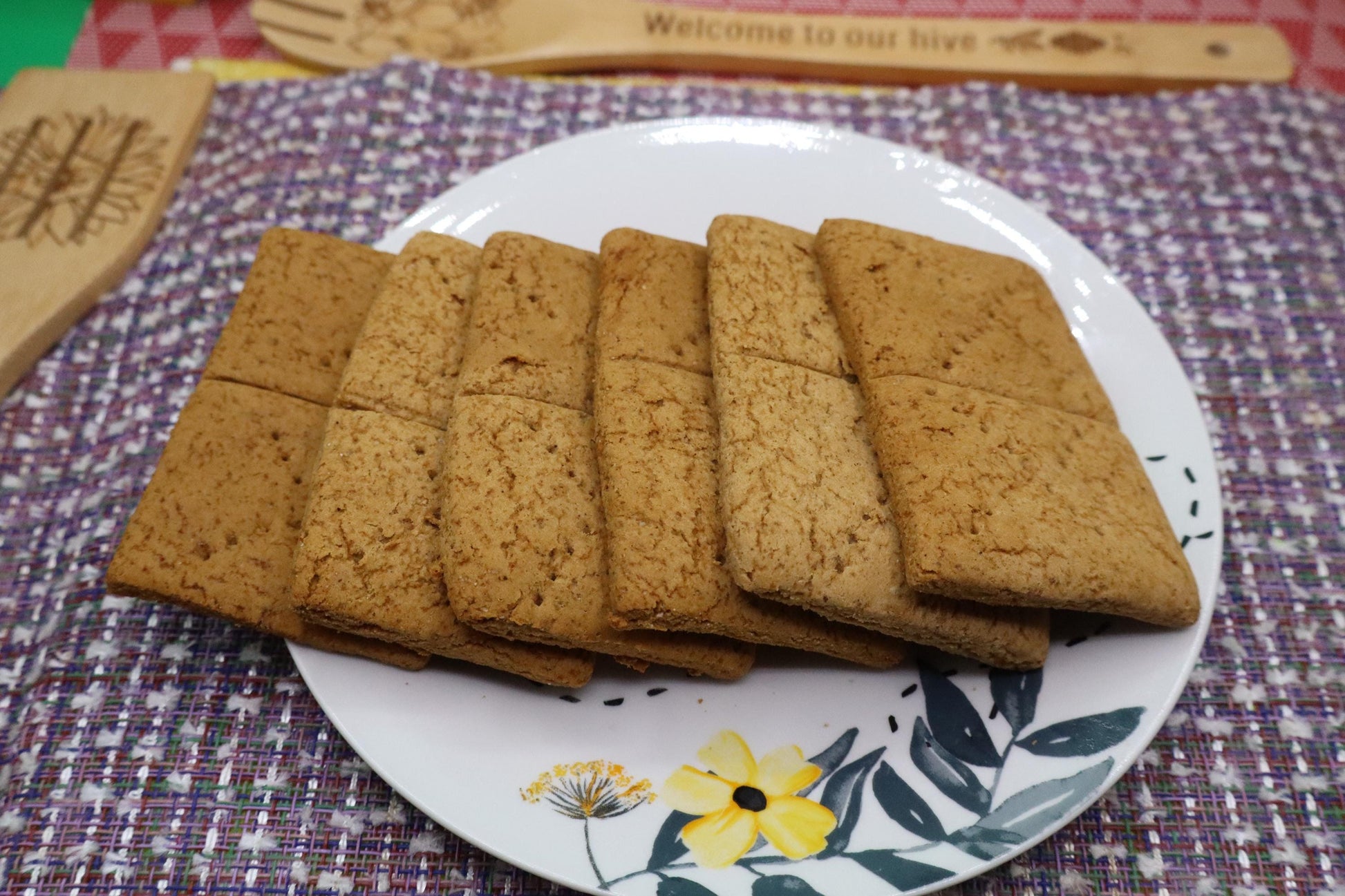 Gluten Free Protein Graham Crackers, Sugar Free, Dairy Free, Egg Free, Vegan, Nut Free, Fitness Snacks, Cinnamon, Gingerbread, Holiday Gifts