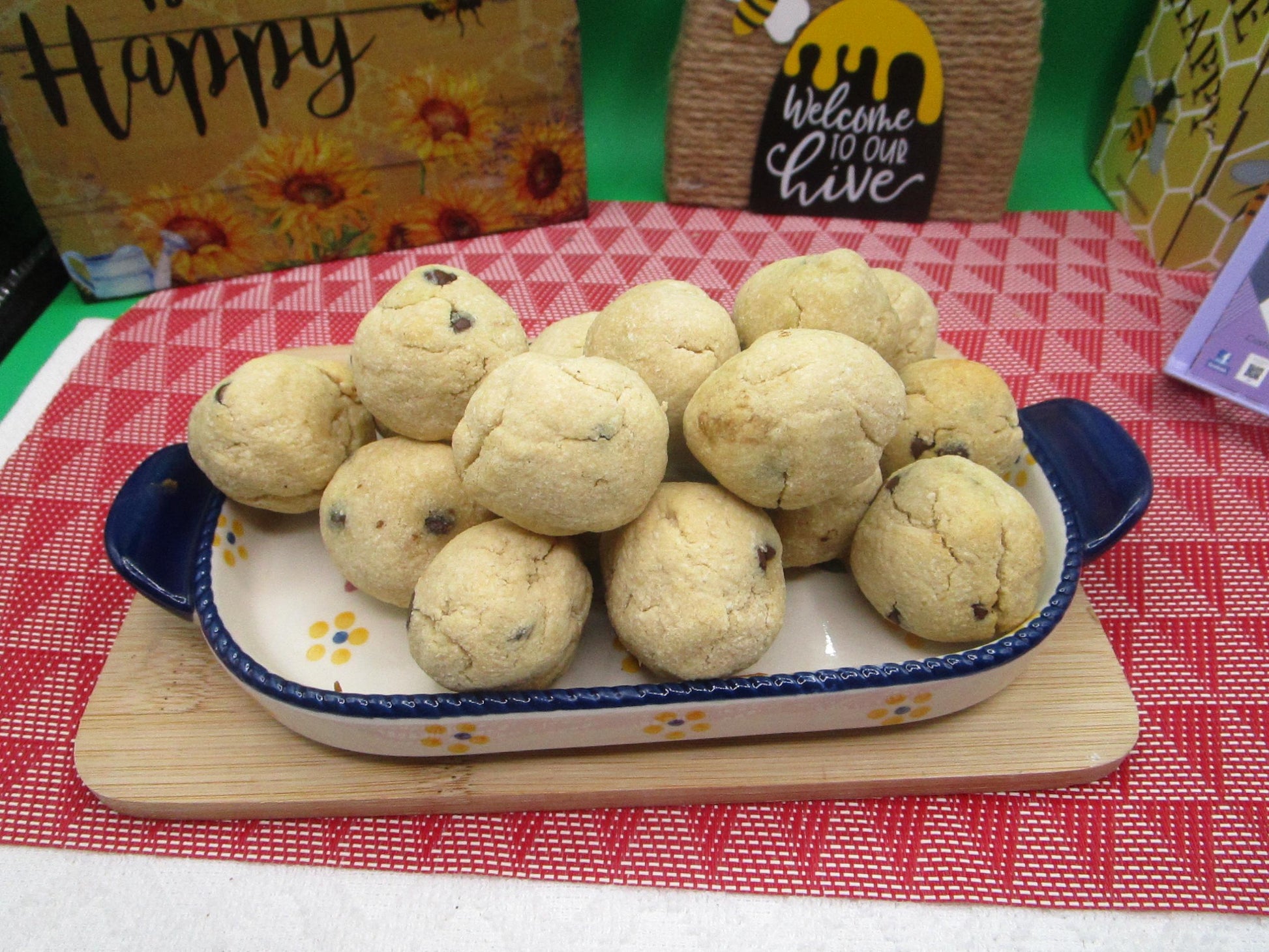 Keto Power Ball, Vanilla Bean Chocolate Chip, Gluten Free, Dairy Free, Egg Free, Almond Free, Erythritol Free, Sugar Free, Low Carb, Protein
