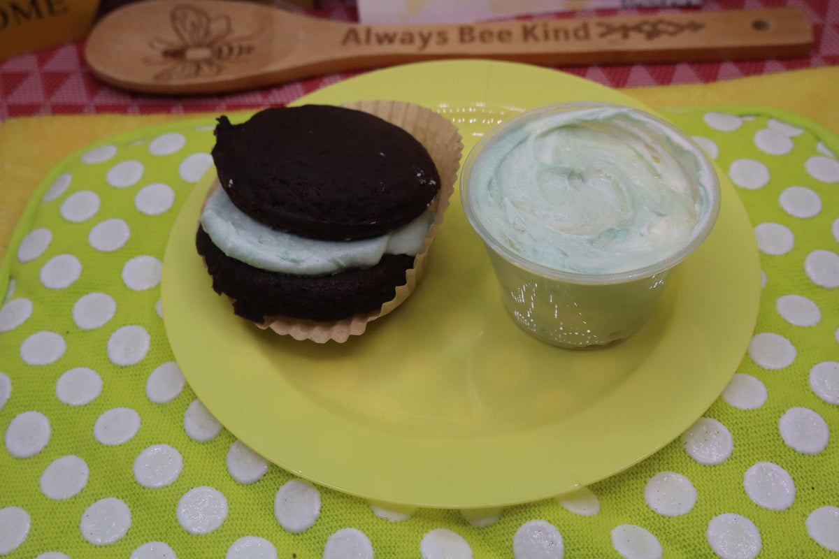 Gluten-Free Chocolate Whoopie Pies, Allergy-Friendly Moon Pies, Dairy Free, Vegan, Nut Free, Oat Free, Marshmallow Devil's Food Cake, Fruity